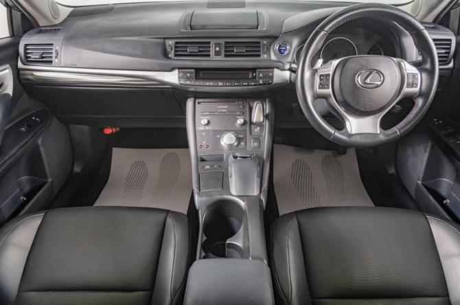 Lexus CT I с пробегом 2013 года, цена 1 649 000 рублей, 99400 км, хэтчбек, Автокод Объявления