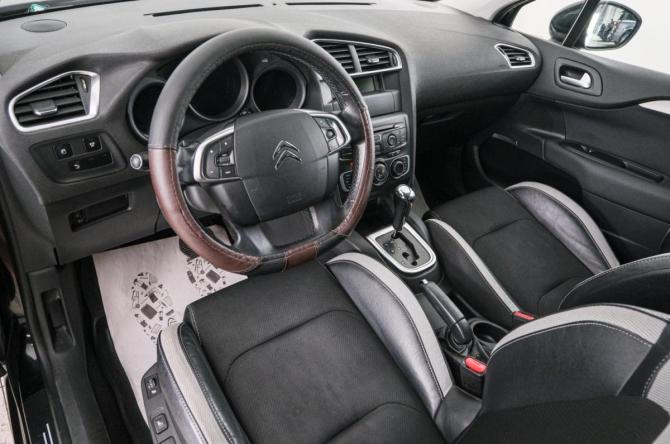 Citroen C4 II с пробегом 2012 года, цена 649 000 рублей, 157000 км, хэтчбек, Автокод Объявления