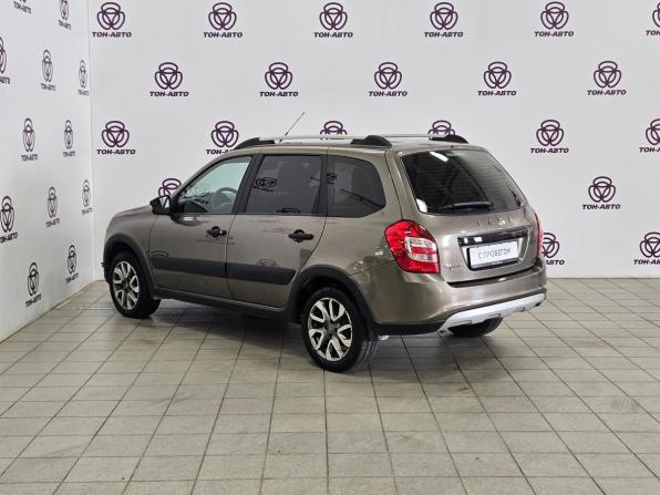 Lada (ВАЗ) Granta I Рестайлинг с пробегом 2020 года, цена 661 000 рублей, 103387 км, универсал, Автокод Объявления