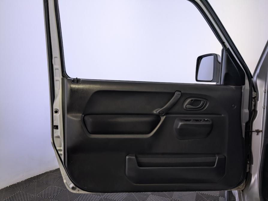 Suzuki Jimny III Рестайлинг 1 Москва  - изображение 19