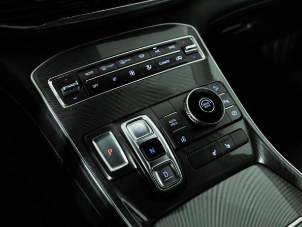 Hyundai Santa Fe IV Рестайлинг с пробегом 2021 года, цена 3 169 777 рублей, 84451 км, внедорожник, Автокод Объявления
