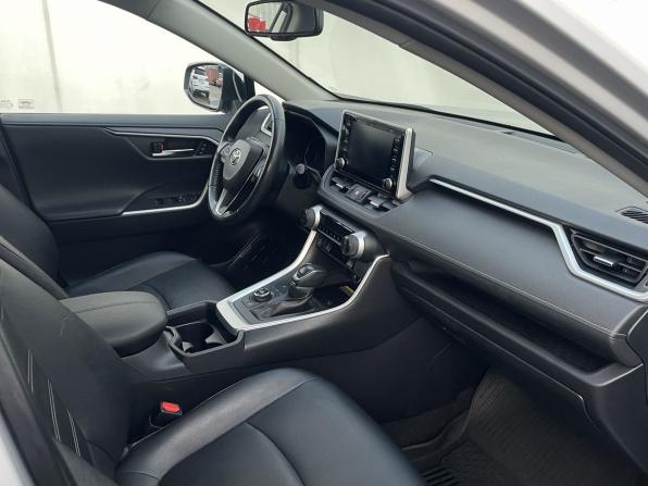 Toyota RAV4 V (XA50) с пробегом 2021 года, цена 3 250 000 рублей, 81740 км, внедорожник, Автокод Объявления