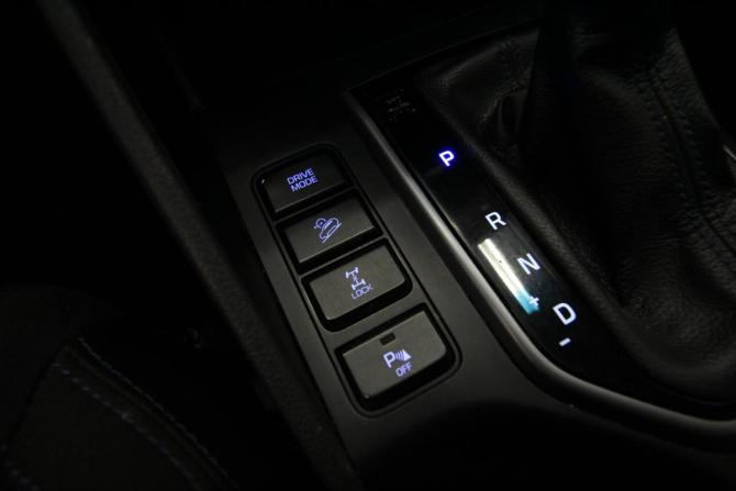 Hyundai Tucson III с пробегом 2016 года, цена 1 860 000 рублей, 175200 км, внедорожник, Автокод Объявления