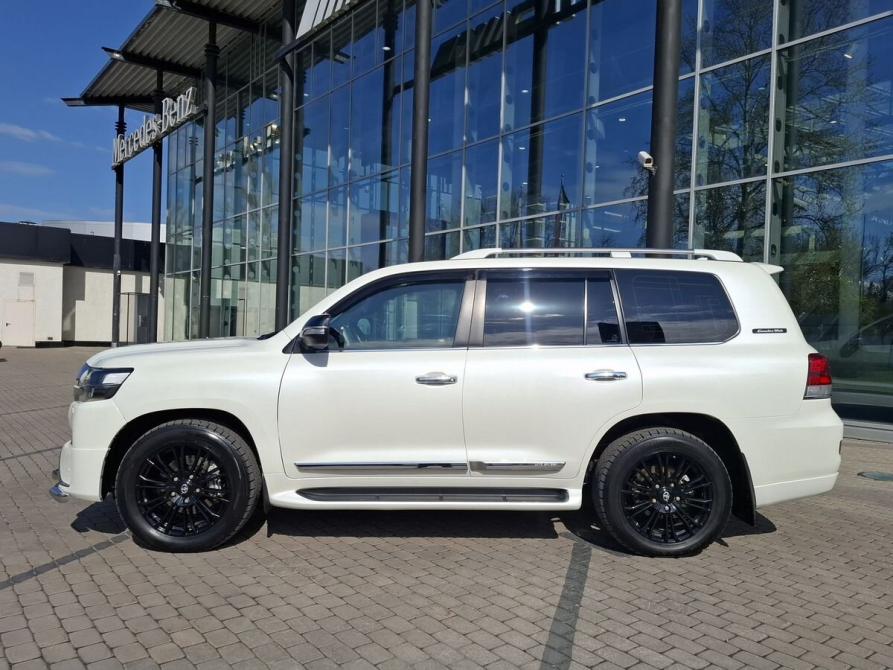 Toyota Land Cruiser 200 Series Рестайлинг 2 Санкт-Петербург  - изображение 3