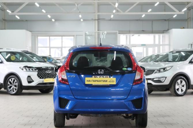 Honda Fit III с пробегом 2016 года, цена 1 139 000 рублей, 151000 км, хэтчбек, Автокод Объявления