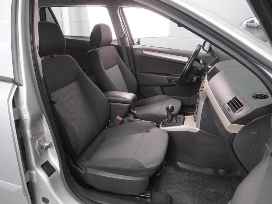 Opel Astra H Рестайлинг Воронеж  - изображение 8