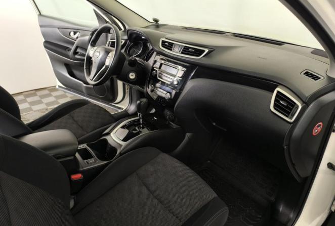 Nissan Qashqai II с пробегом 2016 года, цена 1 295 000 рублей, 77111 км, внедорожник, Автокод Объявления