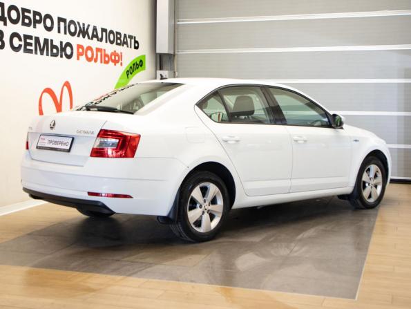 Skoda Octavia III (A7) Рестайлинг с пробегом 2019 года, цена 1 927 000 рублей, 83400 км, лифтбек, Автокод Объявления