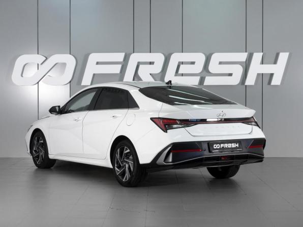 Hyundai Elantra VII (CN7) Рестайлинг с пробегом 2024 года, цена 2 250 000 рублей, 12209 км, седан, Автокод Объявления