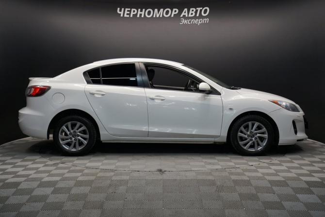 Mazda 3 II (BL) Рестайлинг с пробегом 2012 года, цена 990 000 рублей, 184141 км, седан, Автокод Объявления
