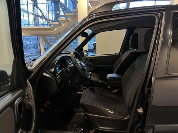 Chevrolet Niva I Рестайлинг с пробегом 2016 года, цена 645 000 рублей, 179174 км, внедорожник, Автокод Объявления
