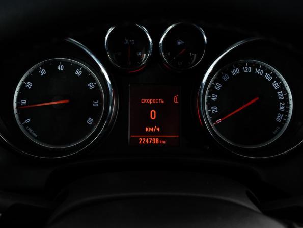 Opel Astra J Рестайлинг с пробегом 2012 года, цена 749 000 рублей, 224796 км, хэтчбек, Автокод Объявления