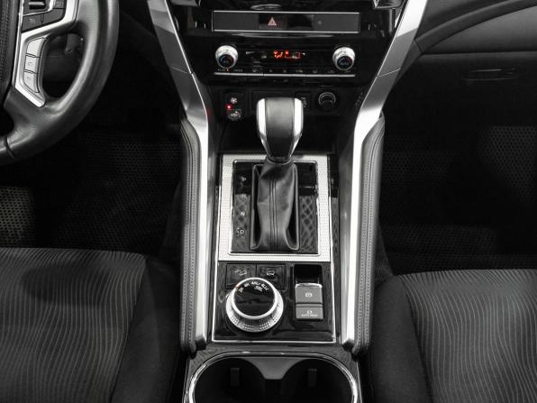 Mitsubishi Pajero Sport III Рестайлинг с пробегом 2020 года, цена 3 650 000 рублей, 23827 км, внедорожник, Автокод Объявления