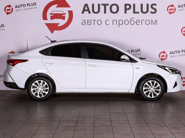 Hyundai Solaris II с пробегом 2020 года, цена 1 380 000 рублей, 145840 км, седан, Автокод Объявления