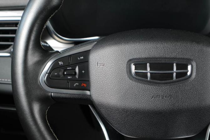 Geely Atlas Pro с пробегом 2023 года, цена 2 959 000 рублей, 59900 км, внедорожник, Автокод Объявления