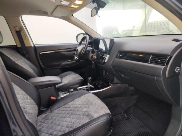 Mitsubishi Outlander III Рестайлинг 3 с пробегом 2019 года, цена 2 449 000 рублей, 78303 км, внедорожник, Автокод Объявления