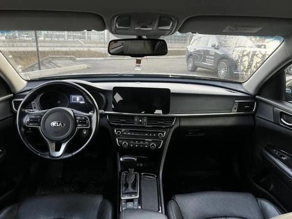 Kia Optima IV Рестайлинг с пробегом 2018 года, цена 1 995 000 рублей, 136665 км, седан, Автокод Объявления