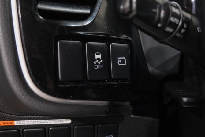 Mitsubishi Outlander III с пробегом 2012 года, цена 1 649 000 рублей, 221000 км, внедорожник, Автокод Объявления
