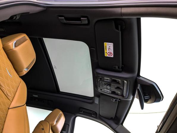 Cadillac Escalade V с пробегом 2023 года, цена 10 500 000 рублей, 37639 км, внедорожник, Автокод Объявления