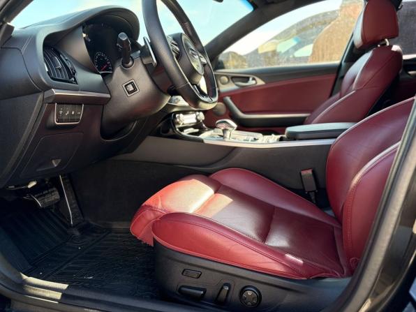 Kia Stinger I с пробегом 2019 года, цена 2 850 000 рублей, 133280 км, лифтбек, Автокод Объявления