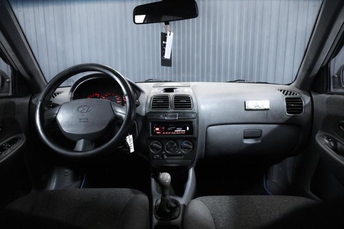 Hyundai Accent II Рестайлинг с пробегом 2005 года, цена 299 000 рублей, 325500 км, седан, Автокод Объявления