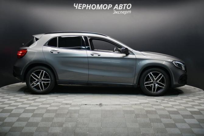 Mercedes-Benz GLA I (X156) Рестайлинг с пробегом 2019 года, цена 2 483 000 рублей, 75000 км, внедорожник, Автокод Объявления