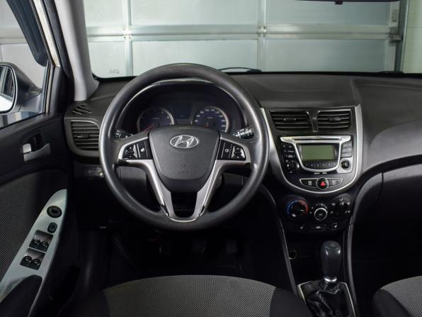 Hyundai Solaris I с пробегом 2014 года, цена 569 995 рублей, 196660 км, хэтчбек, Автокод Объявления