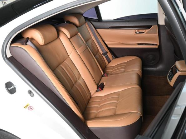 Lexus ES VI Рестайлинг с пробегом 2016 года, цена 2 999 000 рублей, 117939 км, седан, Автокод Объявления