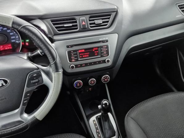 Kia Rio III Рестайлинг с пробегом 2016 года, цена 1 050 000 рублей, 147000 км, седан, Автокод Объявления