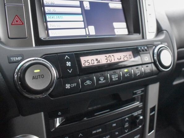 Toyota Land Cruiser Prado 150 Series с пробегом 2012 года, цена 3 369 000 рублей, 167362 км, внедорожник, Автокод Объявления
