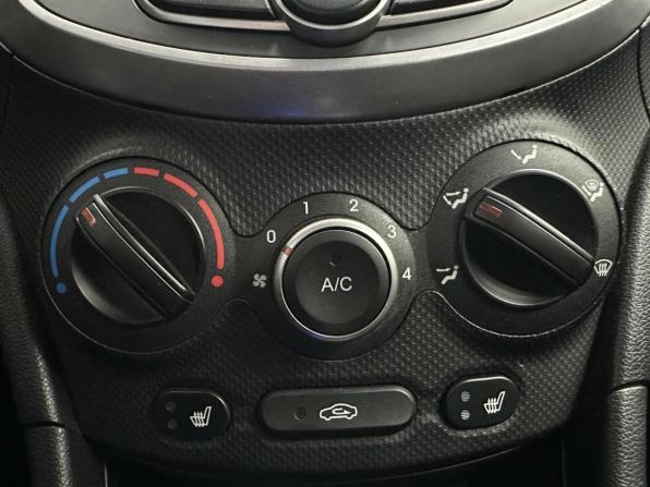 Hyundai Solaris I Рестайлинг с пробегом 2015 года, цена 945 000 рублей, 134158 км, седан, Автокод Объявления