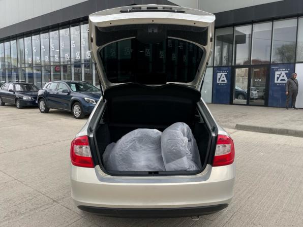 Skoda Rapid I с пробегом 2015 года, цена 1 050 000 рублей, 191000 км, лифтбек, Автокод Объявления