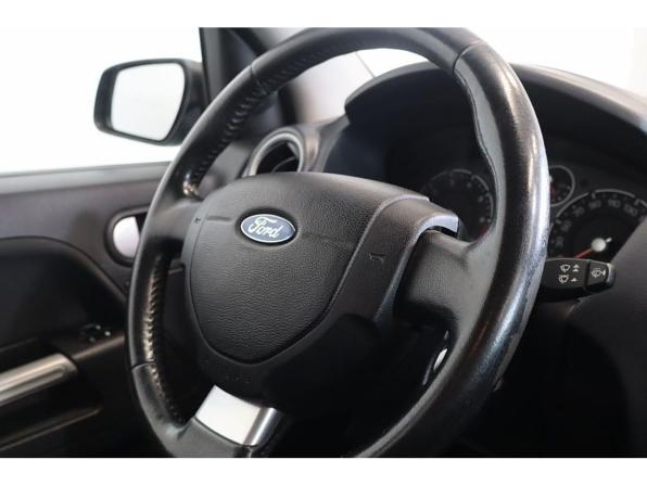 Ford Fusion I Рестайлинг с пробегом 2008 года, цена 499 000 рублей, 158448 км, хэтчбек, Автокод Объявления
