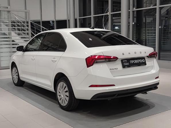Skoda Rapid II с пробегом 2021 года, цена 1 647 000 рублей, 95123 км, лифтбек, Автокод Объявления