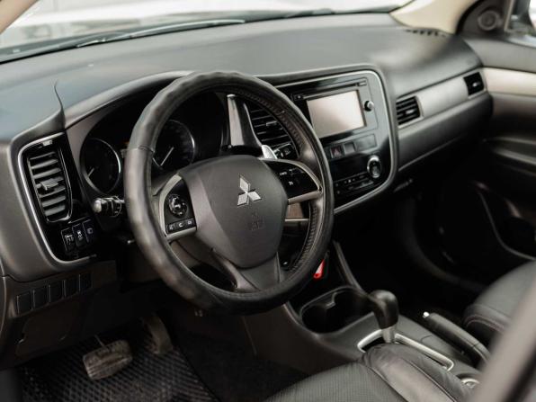 Mitsubishi Outlander III с пробегом 2012 года, цена 1 250 000 рублей, 216898 км, внедорожник, Автокод Объявления
