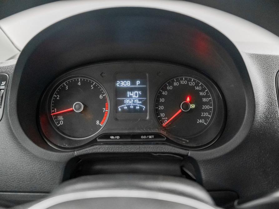 Volkswagen Polo V Рестайлинг Красноярск  - изображение 11