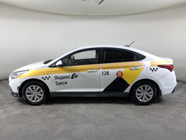 Hyundai Solaris II с пробегом 2017 года, цена 599 000 рублей, 317953 км, седан, Автокод Объявления
