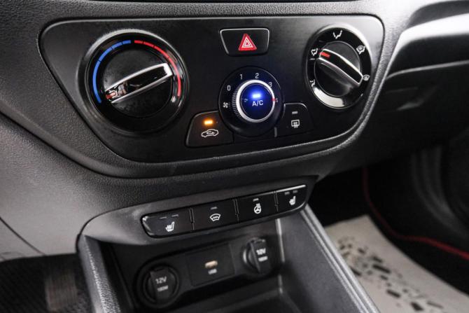 Hyundai Solaris II Рестайлинг с пробегом 2024 года, цена 2 249 000 рублей, 18589 км, седан, Автокод Объявления