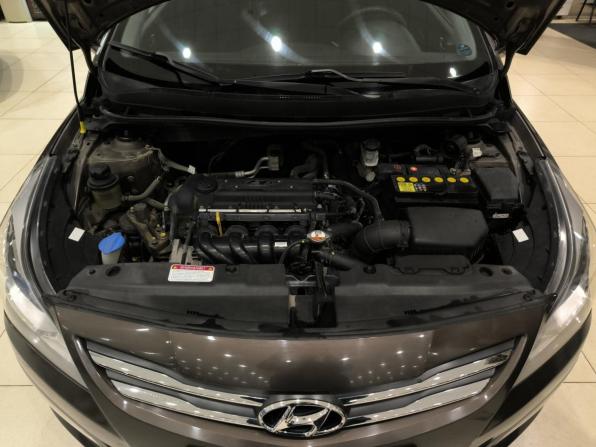 Hyundai Solaris I Рестайлинг с пробегом 2015 года, цена 899 000 рублей, 94291 км, хэтчбек, Автокод Объявления