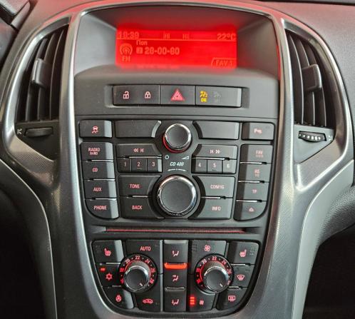 Opel Astra J с пробегом 2011 года, цена 697 000 рублей, 127160 км, хэтчбек, Автокод Объявления