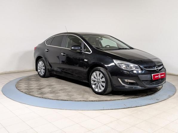 Opel Astra J Рестайлинг с пробегом 2013 года, цена 799 900 рублей, 230000 км, седан, Автокод Объявления