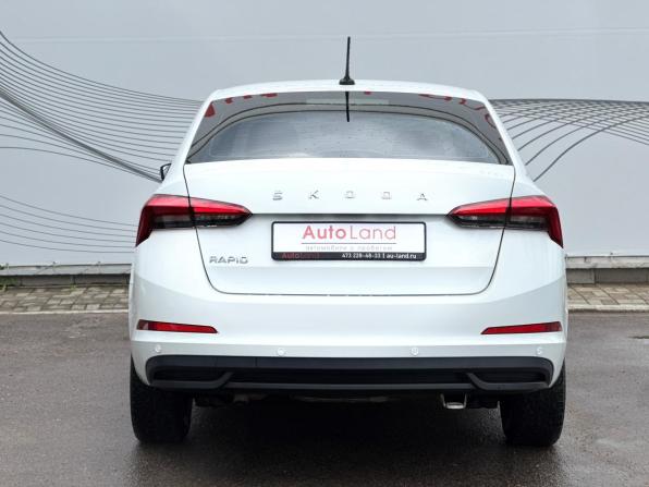 Skoda Rapid II с пробегом 2022 года, цена 1 620 000 рублей, 89819 км, лифтбек, Автокод Объявления