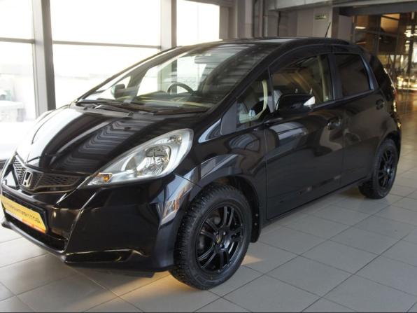Honda Fit II с пробегом 2012 года, цена 899 000 рублей, 99000 км, хэтчбек, Автокод Объявления
