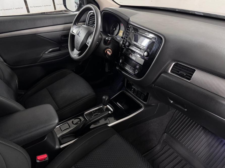Mitsubishi Outlander III Рестайлинг 2 Тюмень  - изображение 9