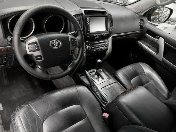 Toyota Land Cruiser 200 Series с пробегом 2011 года, цена 3 145 000 рублей, 177041 км, внедорожник, Автокод Объявления