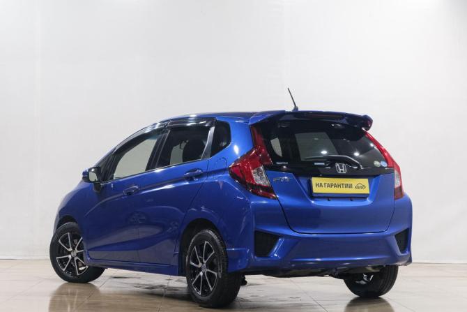 Honda Fit III с пробегом 2014 года, цена 999 000 рублей, 133000 км, хэтчбек, Автокод Объявления