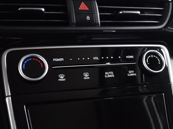 Kia Seltos I Рестайлинг с пробегом 2024 года, цена 2 475 995 рублей, 5006 км, внедорожник, Автокод Объявления