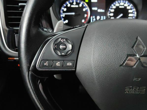 Mitsubishi Outlander III Рестайлинг 2 с пробегом 2016 года, цена 1 899 000 рублей, 162316 км, внедорожник, Автокод Объявления