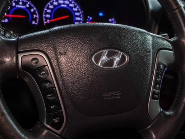 Hyundai Santa Fe II Рестайлинг с пробегом 2011 года, цена 1 599 000 рублей, 125297 км, внедорожник, Автокод Объявления