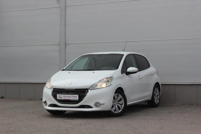 Peugeot 208 I с пробегом 2013 года, цена 665 000 рублей, 134512 км, хэтчбек, Автокод Объявления